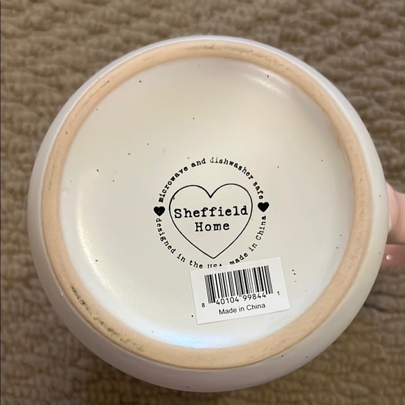 Heart Embossed White Mug with Pink Handle - Picture 3 of 3